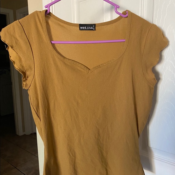 2 Wetseal tops for sale - Picture 2 of 3